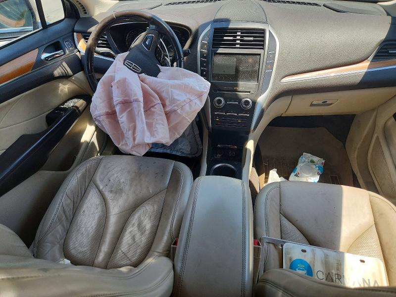 Photo 8 from auction – 2019 LINCOLN MKC with VIN 5LMCJ2D93KUL01820