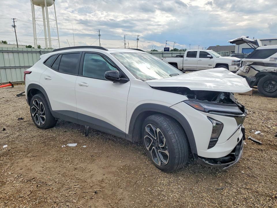 Photo 4 from auction – 2025 CHEVROLET TRAX with VIN KL77LJEP8SC294621