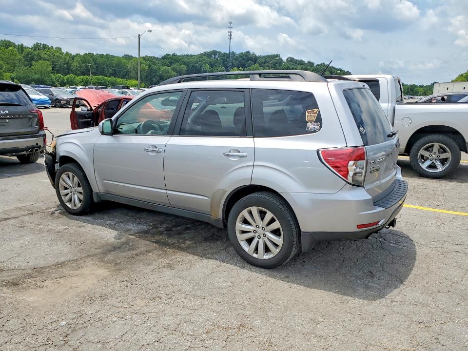 Photo 2 from auction – 2012 SUBARU FORESTER with VIN JF2SHBDC4CH433460