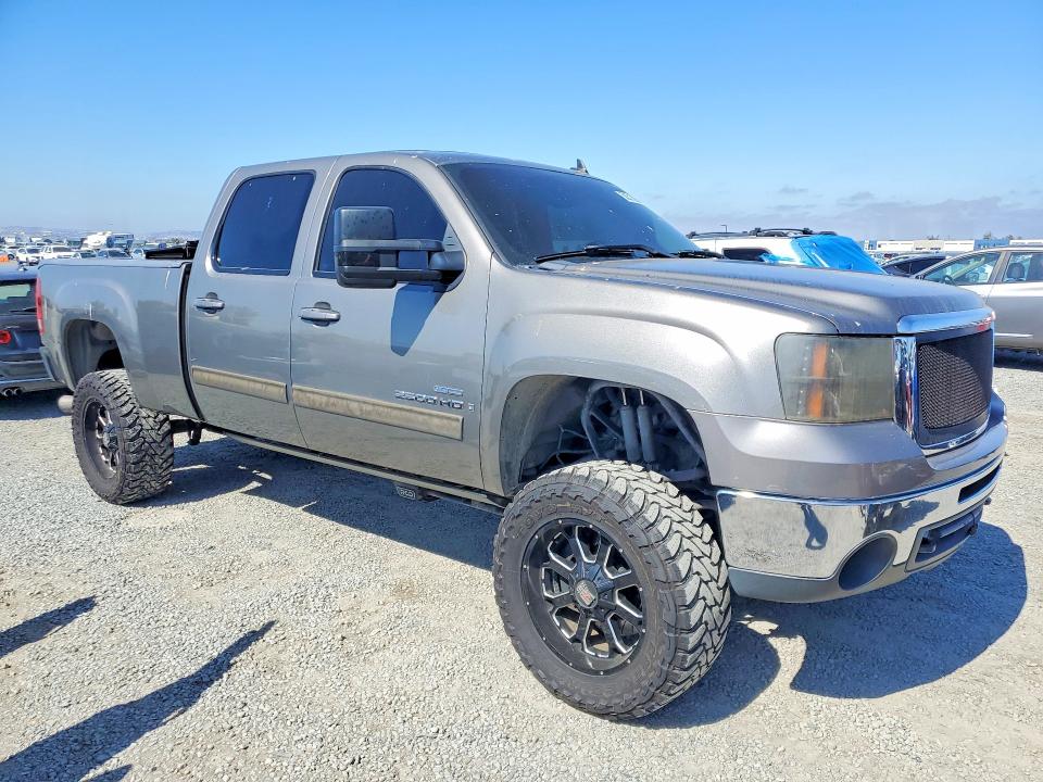 Photo 4 from auction – 2007 GMC SIERRA with VIN 1GTHK23657F564081