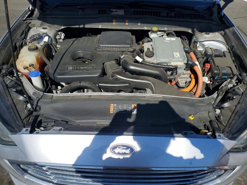 Photo 11 from auction – 2018 FORD FUSION with VIN 3FA6P0LU6JR224854