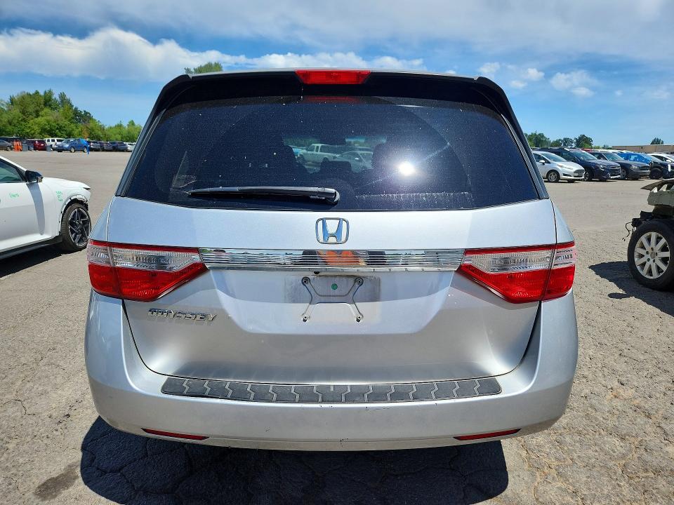 Photo 6 from auction – 2011 HONDA ODYSSEY with VIN 5FNRL5H47BB086530