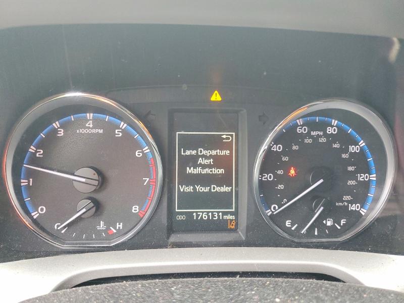 Photo 9 from auction – 2016 TOYOTA RAV4 with VIN 2T3WFREV2GW278938