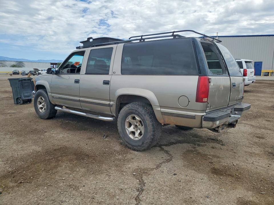 Photo 2 from auction – 1999 CHEVROLET SUBURBAN with VIN 3GNFK16R9XG232416