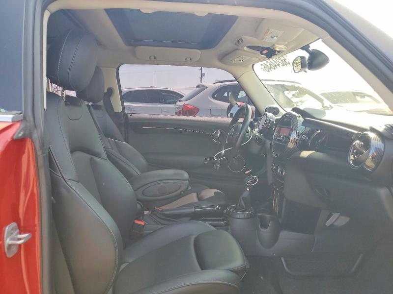 Photo 10 from auction – 2015 MINI COOPER with VIN WMWXP7C50F2A39789