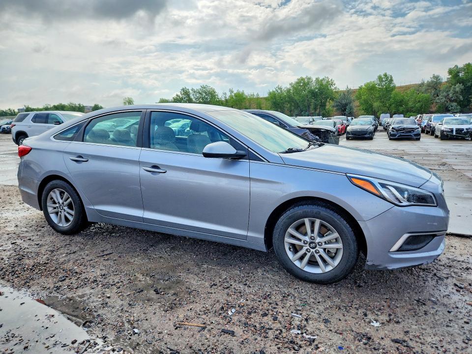 Photo 4 from auction – 2017 HYUNDAI SONATA with VIN 5NPE24AF6HH548142
