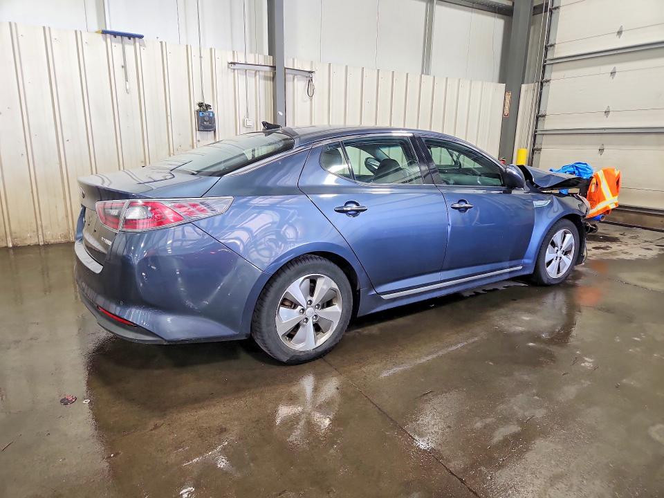 Photo 3 from auction – 2015 KIA OPTIMA with VIN KNAGN4AD8F5088863