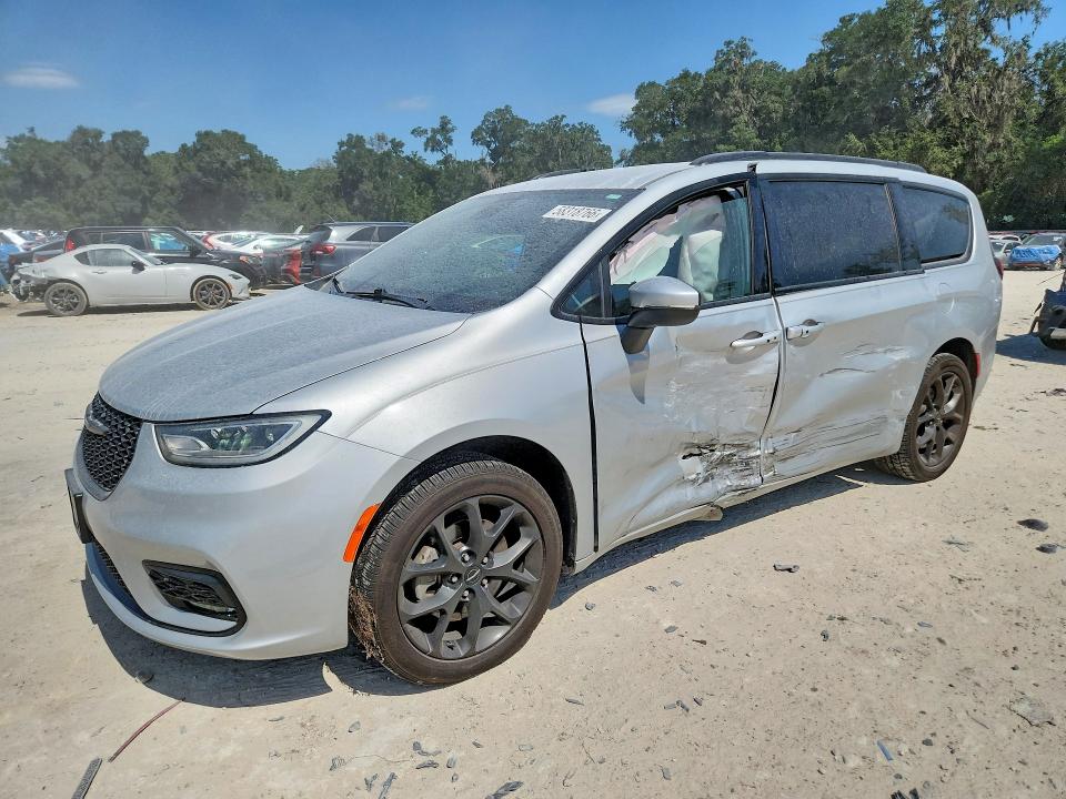 CHRYSLER PACIFICA 2023 with VIN 2C4RC3BG6PR528149 - Photo from auction