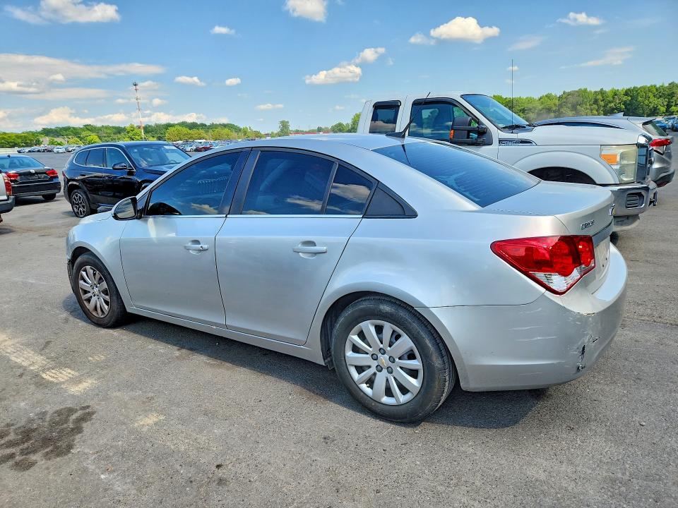 Photo 2 from auction – 2011 CHEVROLET CRUZE with VIN 1G1PF5S99B7110733