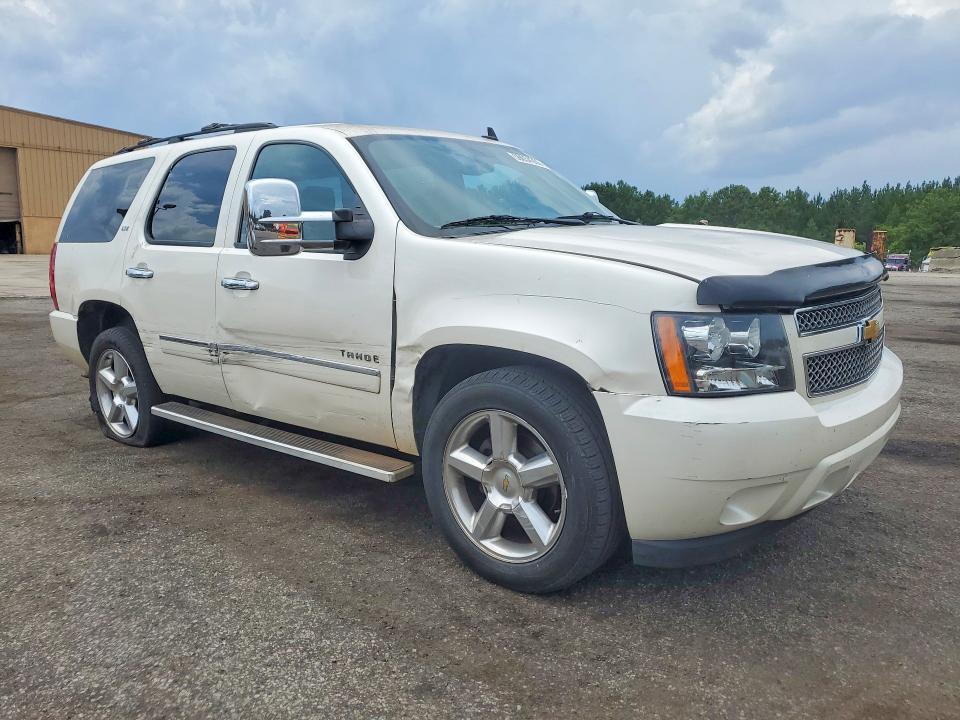 Photo 4 from auction – 2013 CHEVROLET TAHOE with VIN 1GNSCCE02DR332928