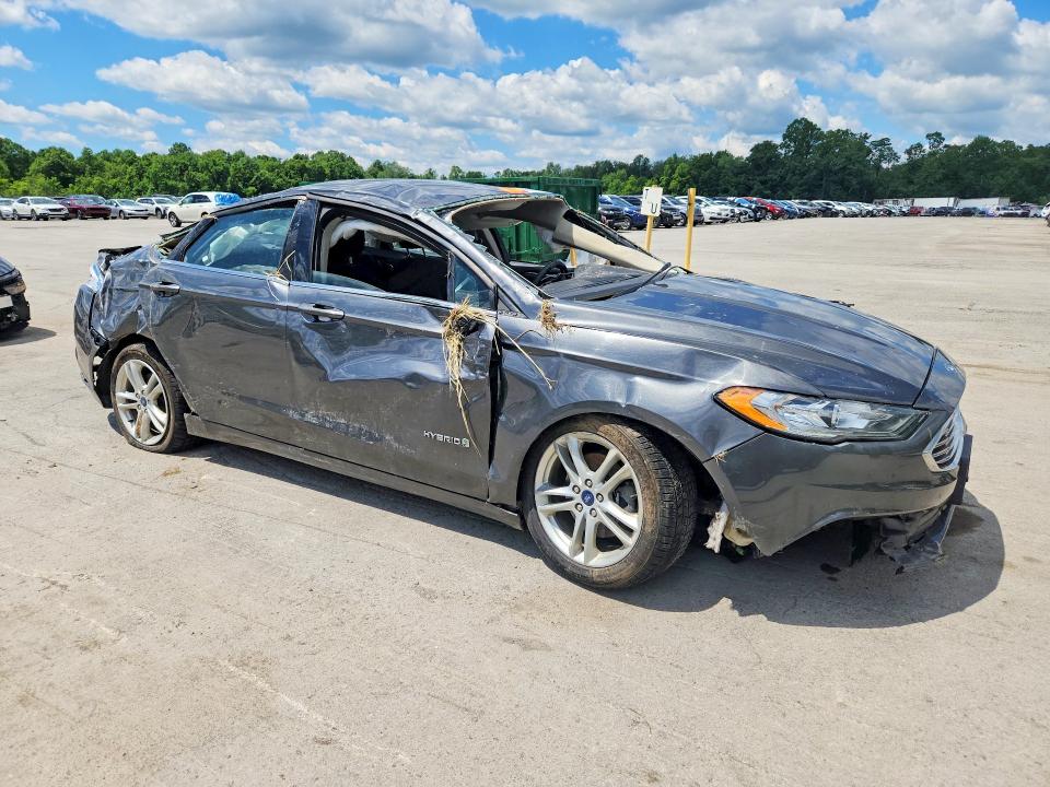Photo 4 from auction – 2018 FORD FUSION with VIN 3FA6P0LU9JR175259