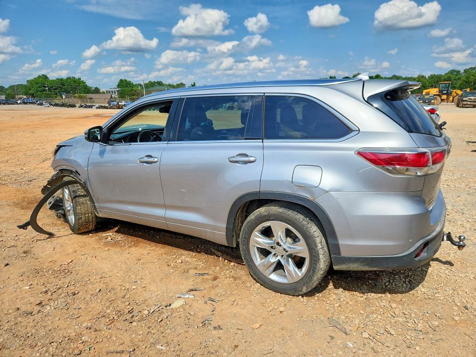 Photo 2 from auction – 2014 TOYOTA HIGHLANDER with VIN 5TDYKRFH0ES005556