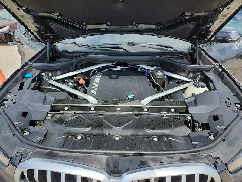 Zdjęcie 12 z aukcji – 2025 BMW X6 z VIN 5UX33EX07S9W91113