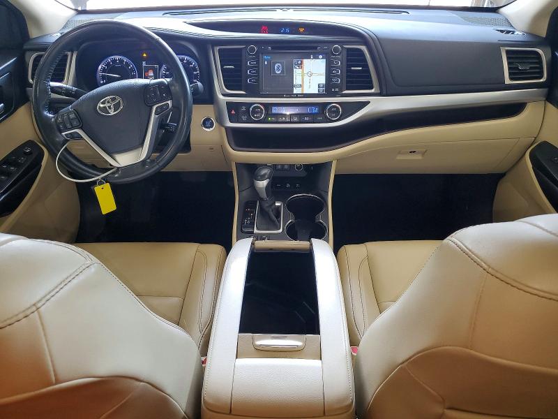 Photo 8 from auction – 2017 TOYOTA HIGHLANDER with VIN 5TDJZRFH0HS376783