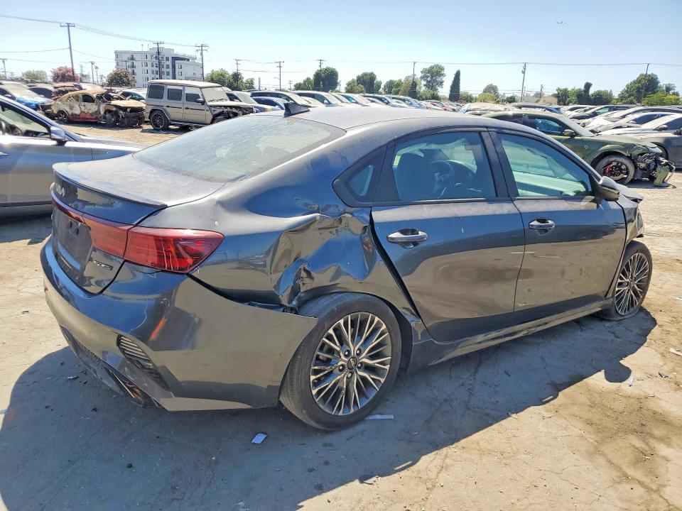 Photo 3 from auction – 2022 KIA FORTE with VIN 3KPF54AD2NE473000