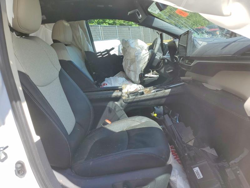 Photo 7 from auction – 2026 TOYOTA SIENNA with VIN 5TDESKFC2TS249754