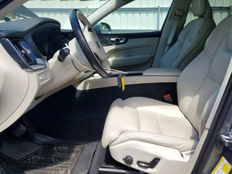 Photo 7 from auction – 2019 VOLVO XC60 with VIN LYV102RK0KB292789