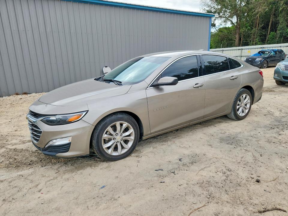 CHEVROLET MALIBU 2022 with VIN 1G1ZD5ST2NF165089 - Photo from auction