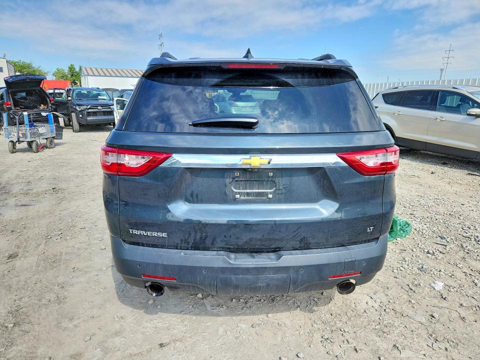 Photo 6 from auction – 2021 CHEVROLET TRAVERSE with VIN 1GNERHKWXMJ105115