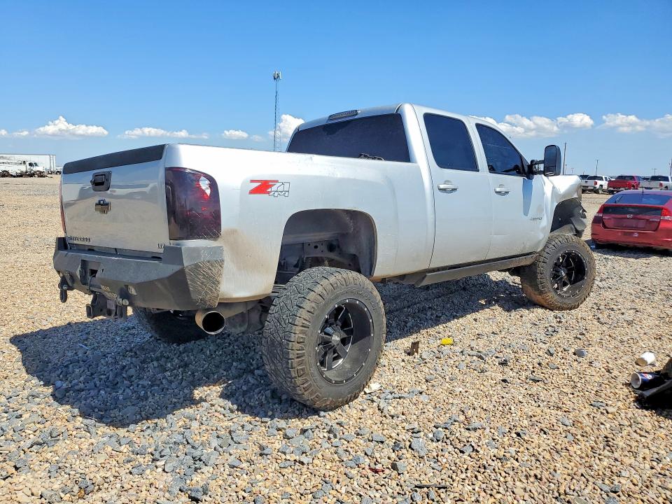 Photo 3 from auction – 2011 CHEVROLET SILVERADO with VIN 1GC1KYC83BF202152