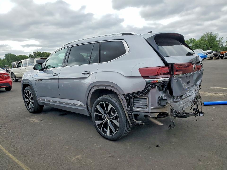 Photo 2 from auction – 2024 VOLKSWAGEN ATLAS with VIN 1V2FR2CA8RC582570