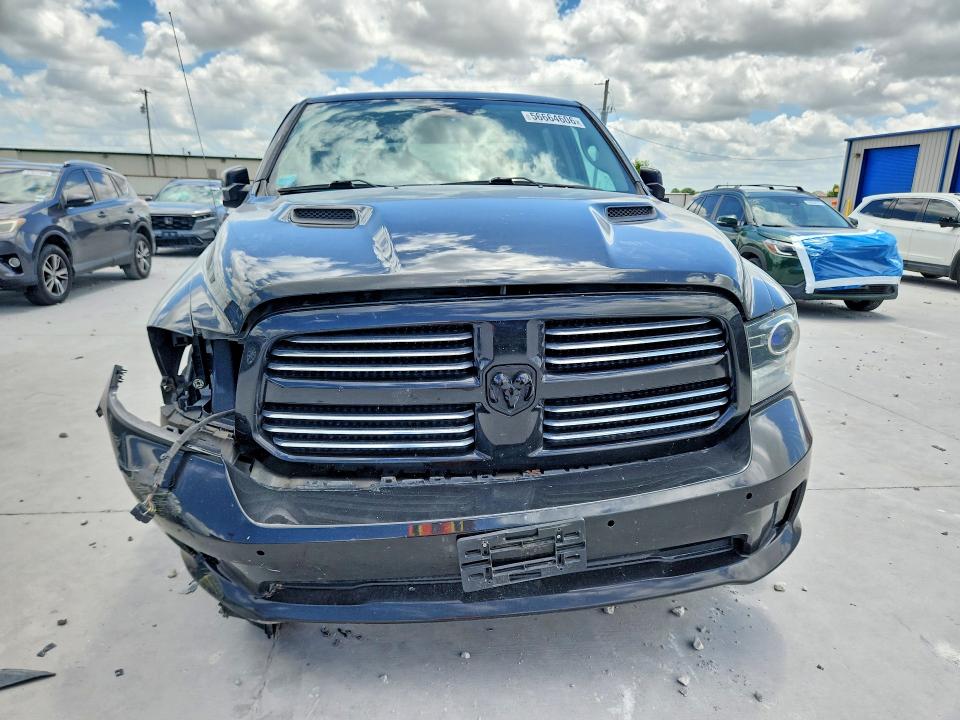 Photo 5 from auction – 2016 RAM 1500 with VIN 1C6RR7MTXGS400986