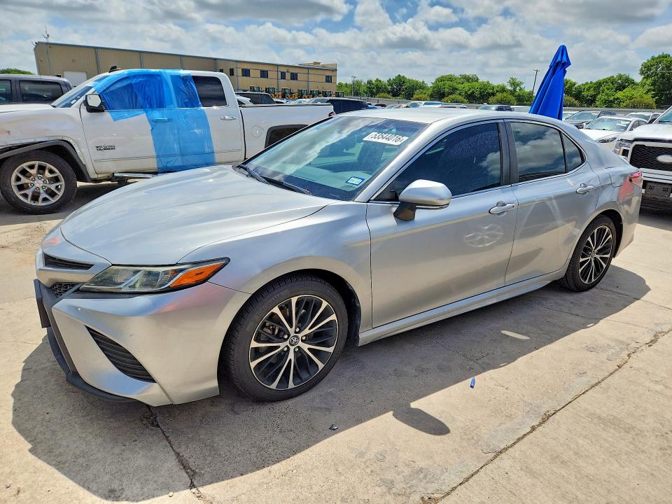 TOYOTA CAMRY 2018 with VIN 4T1B11HK3JU577869 - Photo from auction