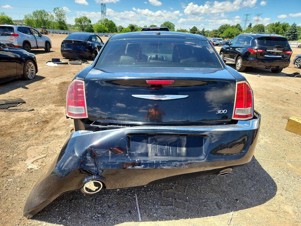 Photo 6 from auction – 2014 CHRYSLER 300 with VIN 2C3CCAAG9EH260104