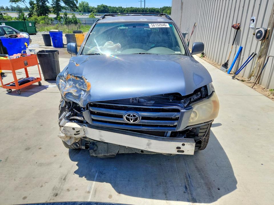 Photo 5 from auction – 2004 TOYOTA HIGHLANDER with VIN JTEGD21A340090185