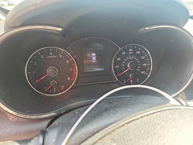 Photo 9 from auction – 2018 KIA FORTE with VIN 3KPFL4A78JE271109