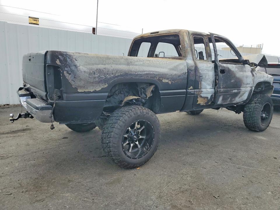 Photo 3 from auction – 2001 DODGE RAM 1500 with VIN 3B7HF13Z41G213757