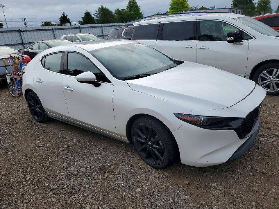 Photo 4 from auction – 2021 MAZDA 3 with VIN JM1BPBML9M1402216