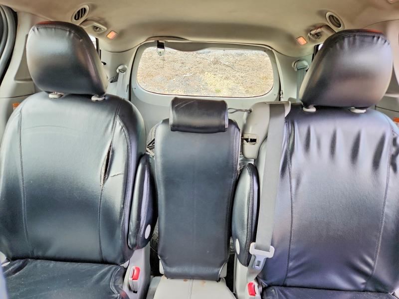 Photo 10 from auction – 2017 TOYOTA SIENNA with VIN 5TDZZ3DC1HS859903