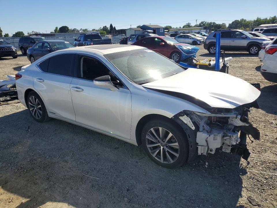 Photo 4 from auction – 2019 LEXUS ES with VIN JTHB21B13K2023163