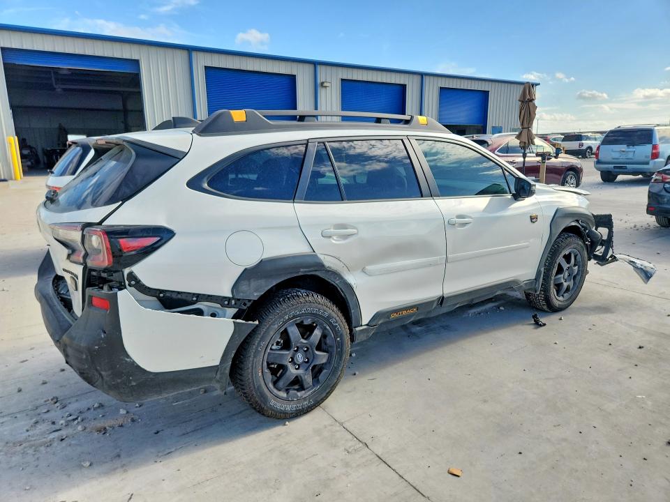 Photo 3 from auction – 2025 SUBARU OUTBACK with VIN 4S4BTGSD6S3214108