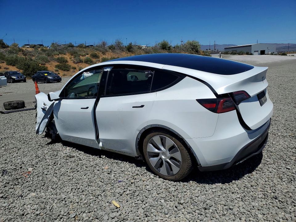 Photo 2 from auction – 2024 TESLA MODEL Y with VIN 7SAYGDEEXRA275514