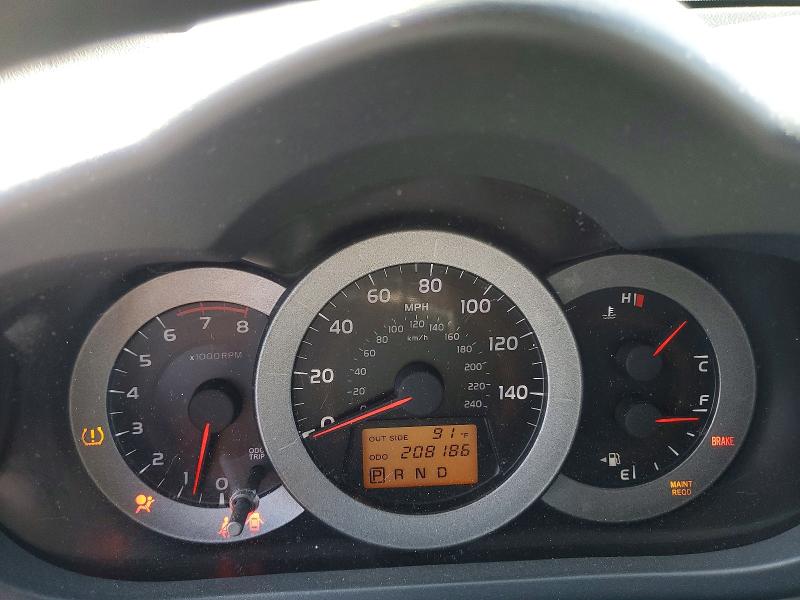 Photo 9 from auction – 2006 TOYOTA RAV4 with VIN JTMZK33V065004815