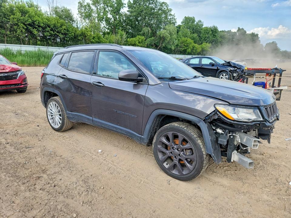 Photo 4 from auction – 2021 JEEP COMPASS with VIN 3C4NJDEB9MT513129