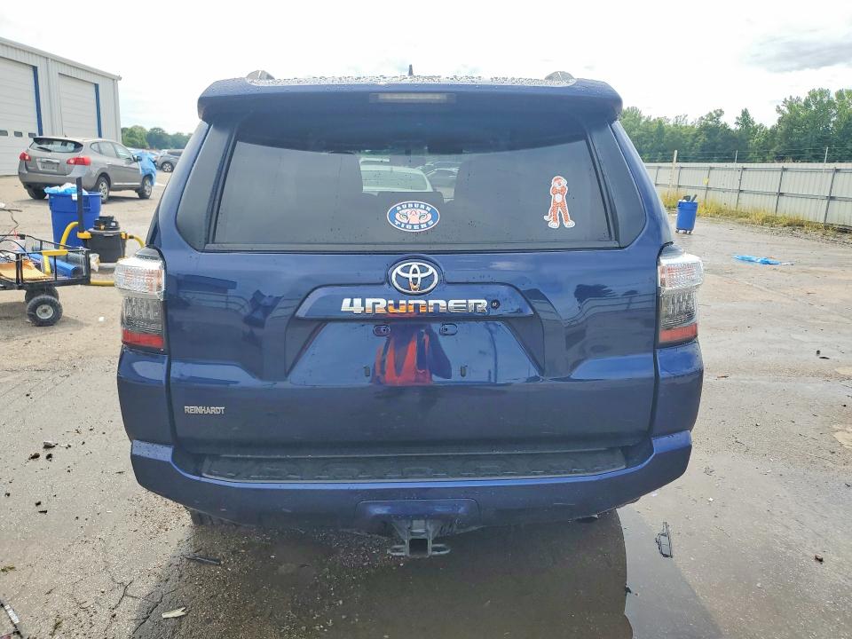 Photo 6 from auction – 2019 TOYOTA 4RUNNER with VIN JTEZU5JR2K5199950