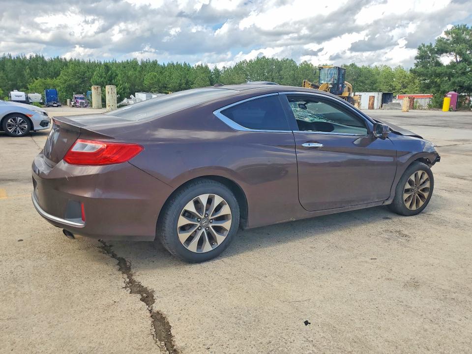 Photo 3 from auction – 2014 HONDA ACCORD with VIN 1HGCT1B82EA016295