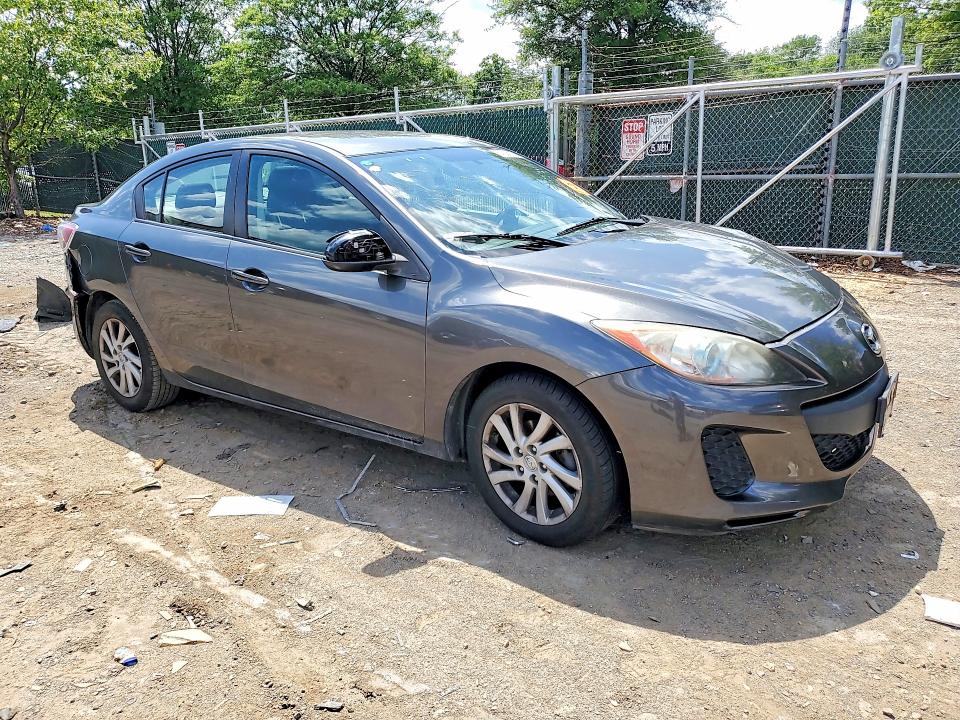 Photo 4 from auction – 2012 MAZDA 3 with VIN JM1BL1V81C1650748