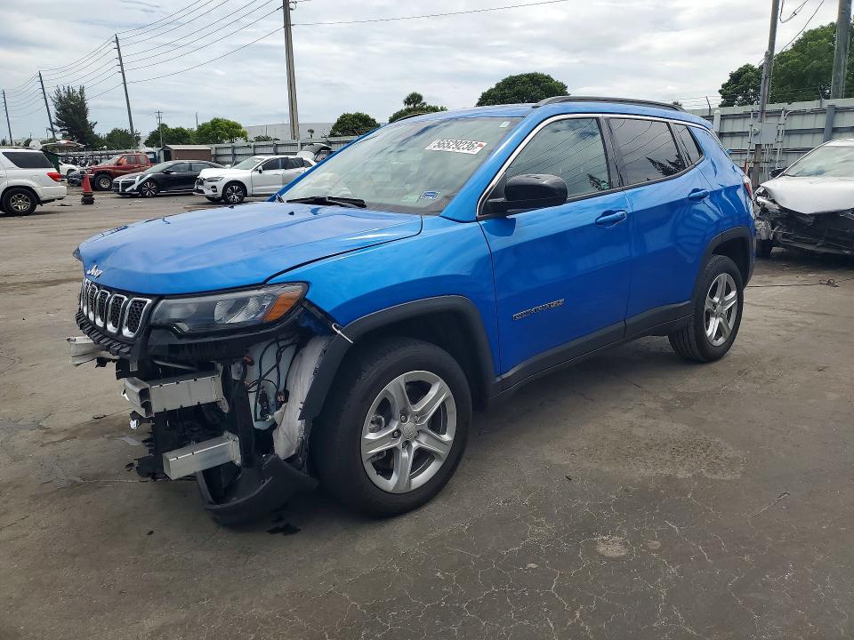 Фото 1 с аукциона – 2023 JEEP COMPASS с VIN 3C4NJDBNXPT560494