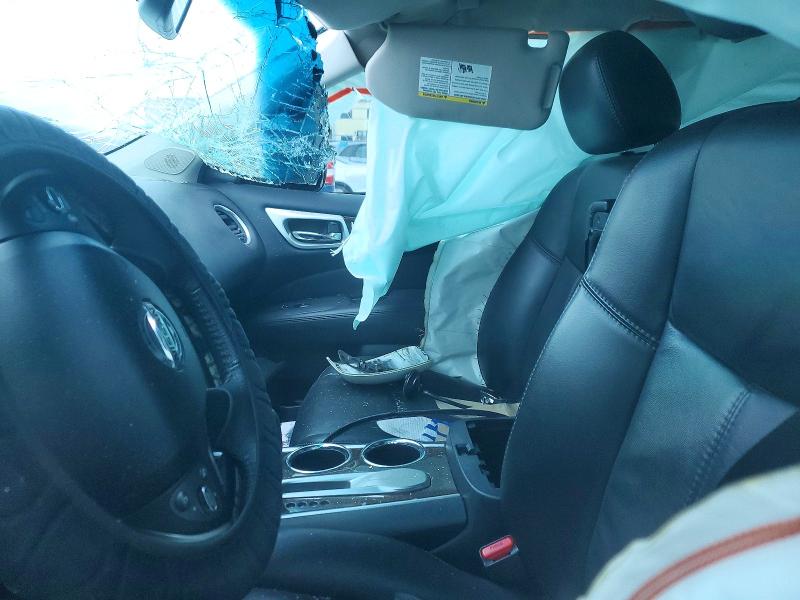 Photo 8 from auction – 2015 NISSAN PATHFINDER with VIN 5N1AR2MN4FC704524