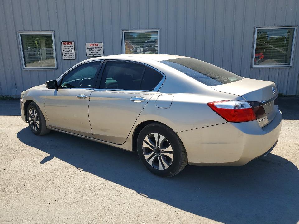 Photo 2 from auction – 2015 HONDA ACCORD with VIN 1HGCR2F33FA251180