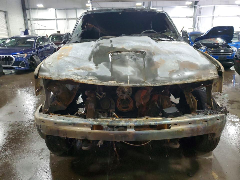 Photo 5 from auction – 2002 CHEVROLET SILVERADO with VIN 1GCHK29U02E225300
