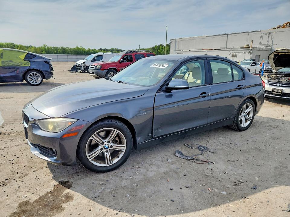 BMW 320 2013 with VIN WBA3B1C54DK128852 - Photo from auction