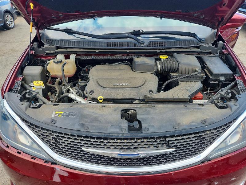 Photo 12 from auction – 2017 CHRYSLER PACIFICA with VIN 2C4RC1EG2HR734621