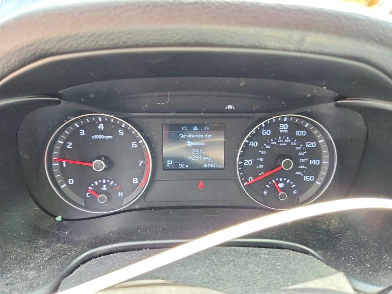 Foto 9 de la subasta – 2019 KIA FORTE con VIN 3KPF34AD2KE022568
