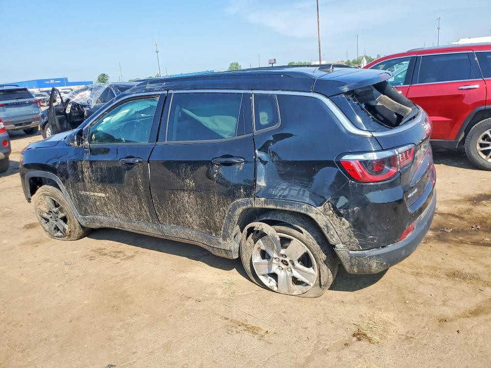 Photo 2 from auction – 2022 JEEP COMPASS with VIN 3C4NJDBB6NT216714