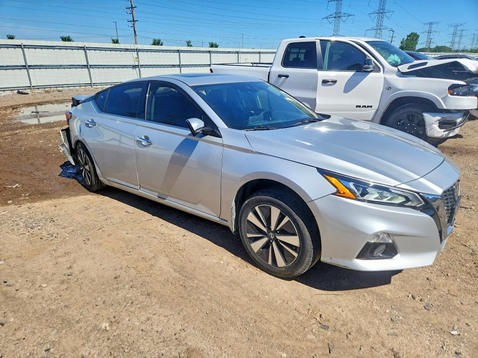 Photo 4 from auction – 2019 NISSAN ALTIMA with VIN 1N4BL4DW2KC153279